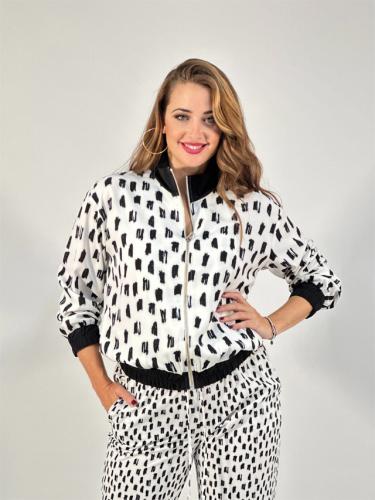 venta al por mayor, fabricantes ropa italiana, ropa mujer, pantalón daniela curvy